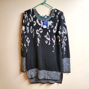 NWT APT. 9 Animal Print Sweater